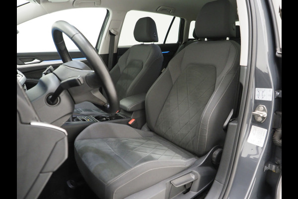 Volkswagen Golf Variant 1.0 TSI | Camera | Adaptive Cruise | Virtual | Stoelverwarming | DAB | Carplay