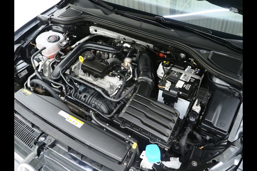 Volkswagen Golf Variant 1.0 TSI | Camera | Adaptive Cruise | Virtual | Stoelverwarming | DAB | Carplay