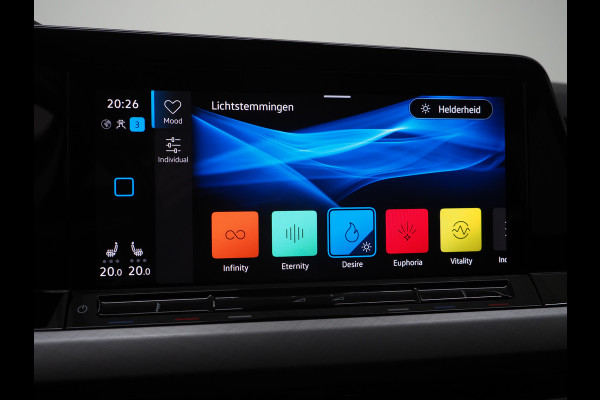 Volkswagen Golf Variant 1.0 TSI | Camera | Adaptive Cruise | Virtual | Stoelverwarming | DAB | Carplay