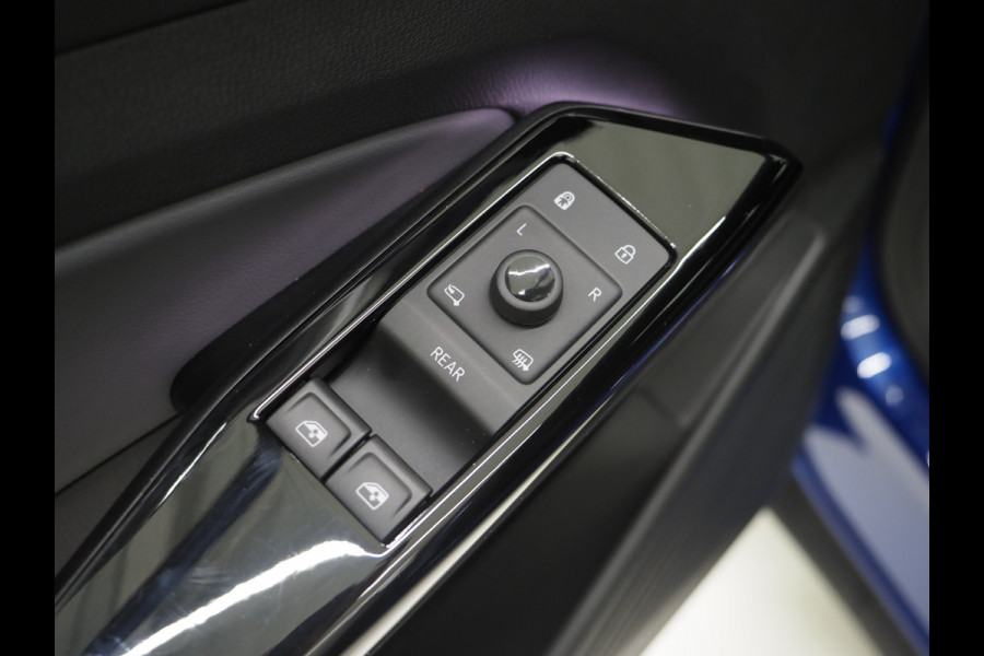 Volkswagen ID.4 77 kWh | Adaptive Cruise | Sfeerverlichting | Stoelverwarming | PDC | DAB | Carplay