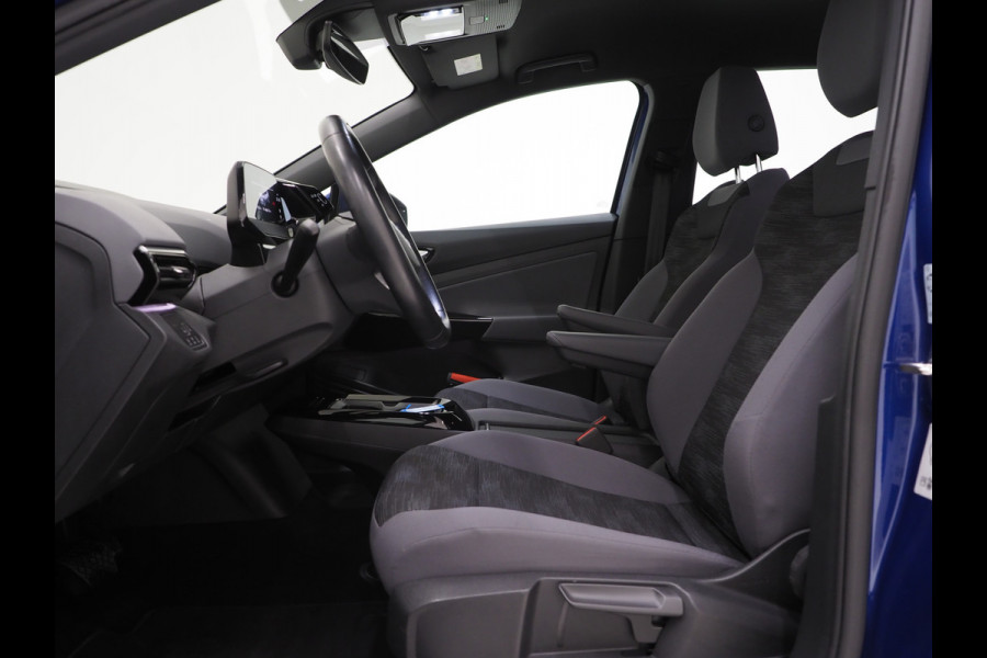 Volkswagen ID.4 77 kWh | Adaptive Cruise | Sfeerverlichting | Stoelverwarming | PDC | DAB | Carplay