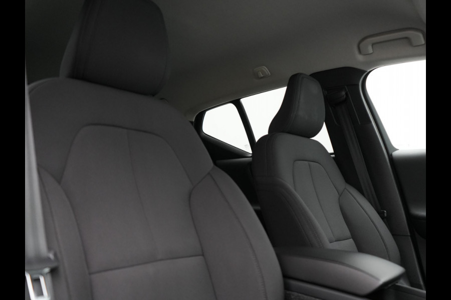 Volvo XC40 T4 Recharge R-Design Plug In Hybrid 211pk Dealer O.H. PHEV | Camera | Sportstoelen Memory | Apple Carplay | Keyless | Navigatie | Virtual | Blis | Cruise Control |