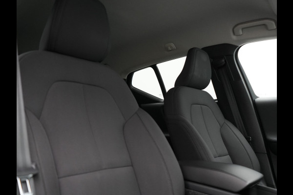 Volvo XC40 T4 Recharge R-Design Plug In Hybrid 211pk Dealer O.H. PHEV | Camera | Sportstoelen Memory | Apple Carplay | Keyless | Navigatie | Virtual | Blis | Cruise Control |