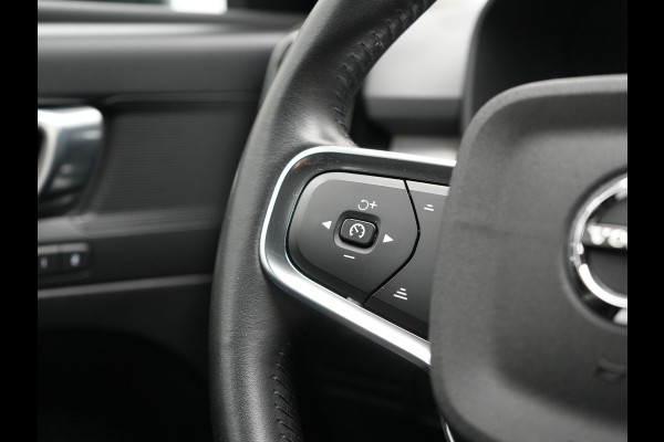 Volvo XC40 T4 Recharge R-Design Plug In Hybrid 211pk Dealer O.H. PHEV | Camera | Sportstoelen Memory | Apple Carplay | Keyless | Navigatie | Virtual | Blis | Cruise Control |