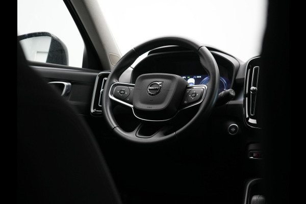Volvo XC40 T4 Recharge R-Design Plug In Hybrid 211pk Dealer O.H. PHEV | Camera | Sportstoelen Memory | Apple Carplay | Keyless | Navigatie | Virtual | Blis | Cruise Control |