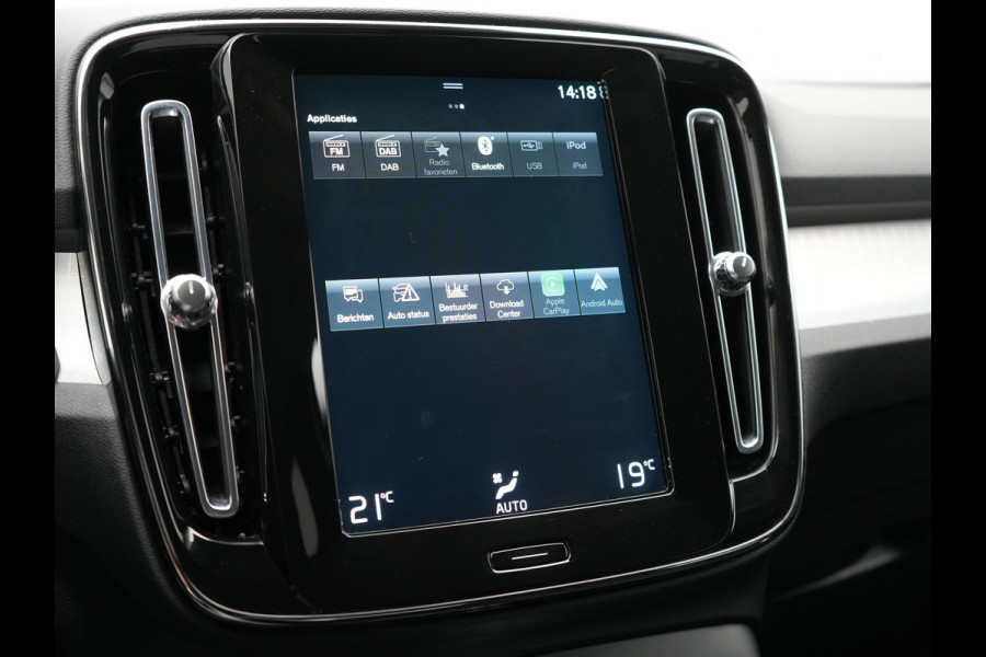 Volvo XC40 T4 Recharge R-Design Plug In Hybrid 211pk Dealer O.H. PHEV | Camera | Sportstoelen Memory | Apple Carplay | Keyless | Navigatie | Virtual | Blis | Cruise Control |