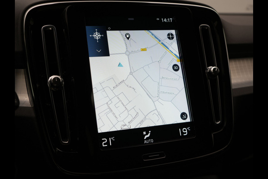 Volvo XC40 T4 Recharge R-Design Plug In Hybrid 211pk Dealer O.H. PHEV | Camera | Sportstoelen Memory | Apple Carplay | Keyless | Navigatie | Virtual | Blis | Cruise Control |