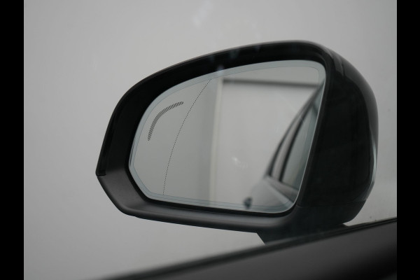Volvo XC40 T4 Recharge R-Design Plug In Hybrid 211pk Dealer O.H. PHEV | Camera | Sportstoelen Memory | Apple Carplay | Keyless | Navigatie | Virtual | Blis | Cruise Control |