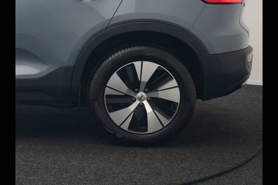Volvo XC40 T4 Recharge R-Design Plug In Hybrid 211pk Dealer O.H. PHEV | Camera | Sportstoelen Memory | Apple Carplay | Keyless | Navigatie | Virtual | Blis | Cruise Control |