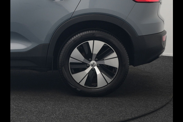 Volvo XC40 T4 Recharge R-Design Plug In Hybrid 211pk Dealer O.H. PHEV | Camera | Sportstoelen Memory | Apple Carplay | Keyless | Navigatie | Virtual | Blis | Cruise Control |