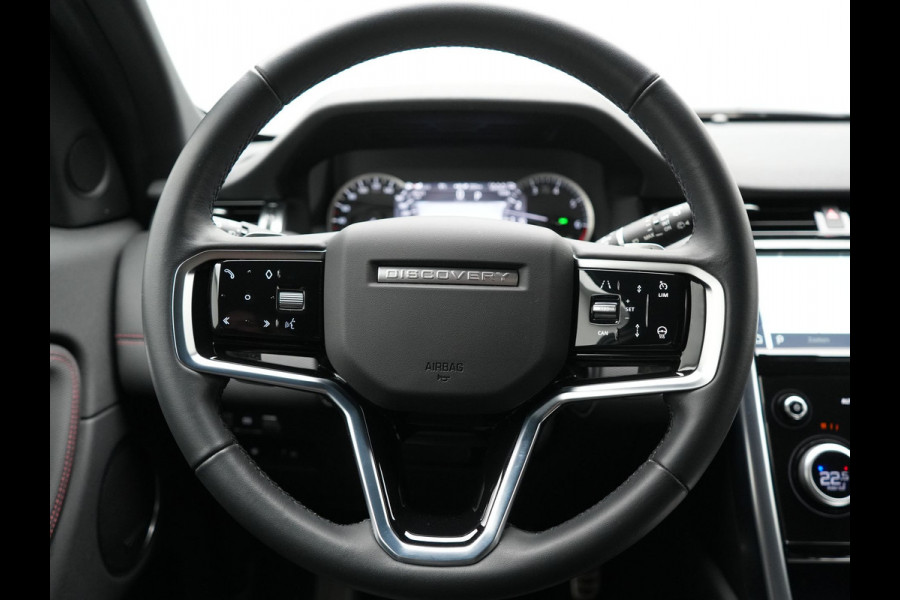 Land Rover Discovery Sport P300e Dynamic SE Plug In Hybrid 300pk Dealer O.H. PHEV | Adaptive Cruise | Meridian Sound | Camera | Lederen Sportstoelen Memory & Verwarmd | Apple Carplay | Keyless | Blis | Stuur Verwarmd | Navigatie | DAB | 20"L.M |