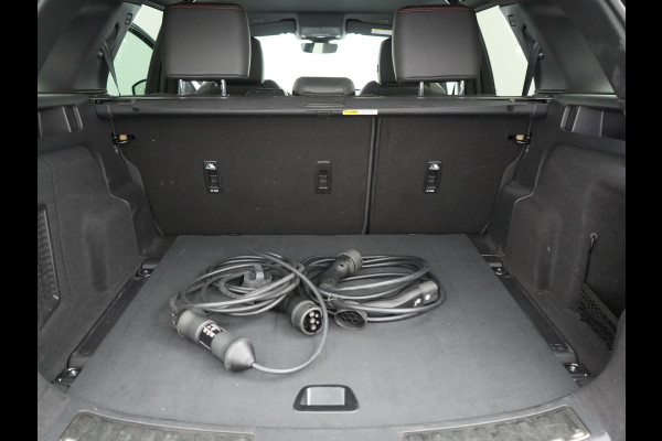 Land Rover Discovery Sport P300e Dynamic SE Plug In Hybrid 300pk Dealer O.H. PHEV | Adaptive Cruise | Meridian Sound | Camera | Lederen Sportstoelen Memory & Verwarmd | Apple Carplay | Keyless | Blis | Stuur Verwarmd | Navigatie | DAB | 20"L.M |
