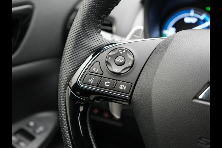 Mitsubishi Eclipse Cross 2.4 Black Edition Plug In Hybrid 188pk PHEV | Trekhaak Afn. | Adaptive Cruise | 360 Camera | Alcantara Sportstoelen Verwarmd | Apple Carplay | Stuur Verwarmd | Navigatie | Keyless | Blis |
