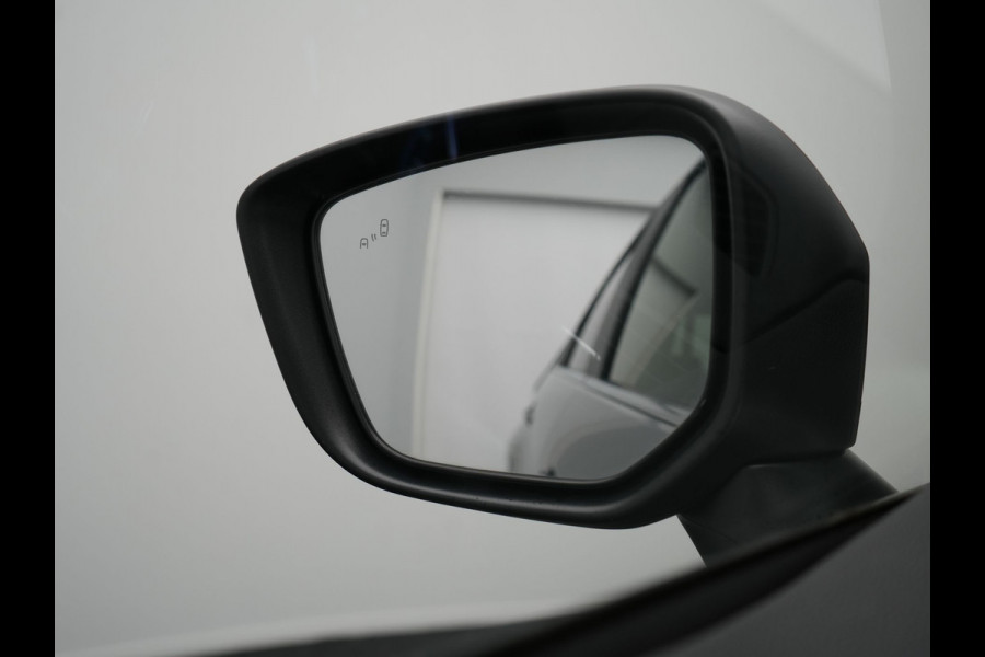 Mitsubishi Eclipse Cross 2.4 Black Edition Plug In Hybrid 188pk PHEV | Trekhaak Afn. | Adaptive Cruise | 360 Camera | Alcantara Sportstoelen Verwarmd | Apple Carplay | Stuur Verwarmd | Navigatie | Keyless | Blis |