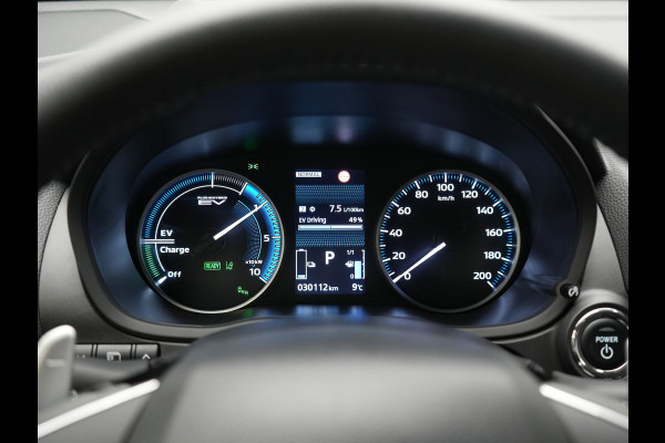 Mitsubishi Eclipse Cross 2.4 Black Edition Plug In Hybrid 188pk PHEV | Trekhaak Afn. | Adaptive Cruise | 360 Camera | Alcantara Sportstoelen Verwarmd | Apple Carplay | Stuur Verwarmd | Navigatie | Keyless | Blis |