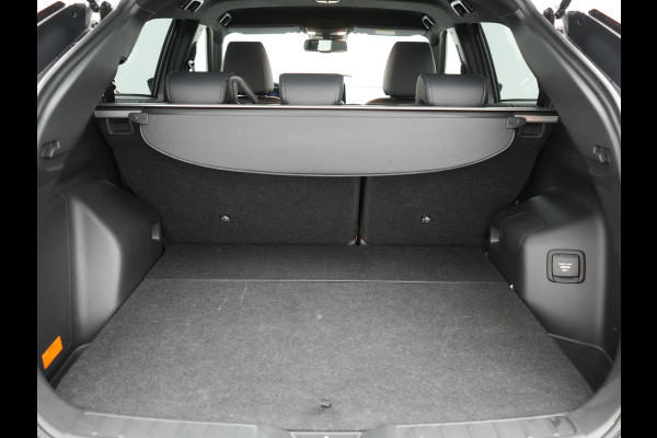 Mitsubishi Eclipse Cross 2.4 Black Edition Plug In Hybrid 188pk PHEV | Trekhaak Afn. | Adaptive Cruise | 360 Camera | Alcantara Sportstoelen Verwarmd | Apple Carplay | Stuur Verwarmd | Navigatie | Keyless | Blis |