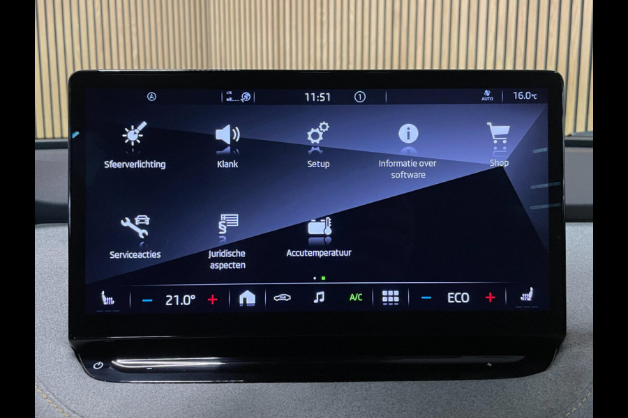 Škoda ENYAQ iV 80|96% SOH|1/2LEDER|PANO|ACC|TREKH.|ELEK.INTER+A-KLEP|STUUR+STOELVERW V+A|CAMERA|CARPLAY|CLIMATE+CRUISE CONTROL|NL|