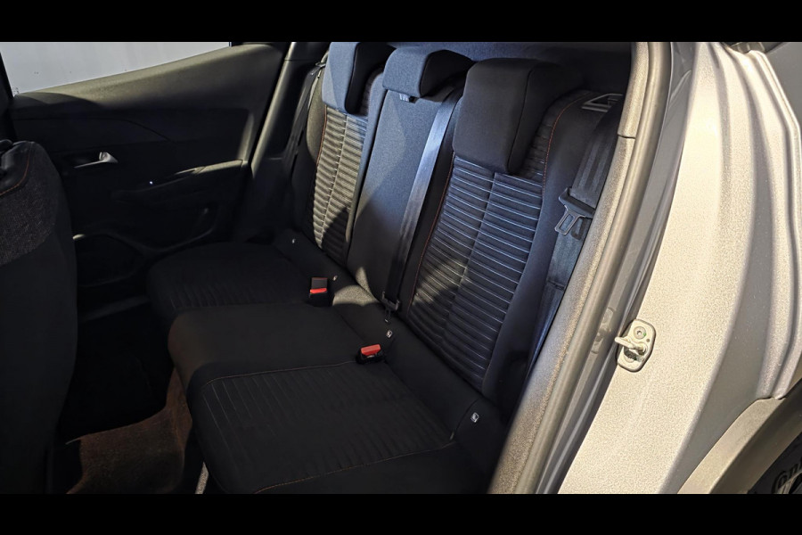 Peugeot 2008 1.2 PureTech Allure Camera | Carplay | Navigatie