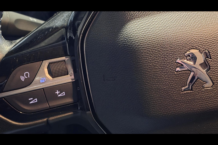 Peugeot 2008 1.2 PureTech Allure Camera | Carplay | Navigatie