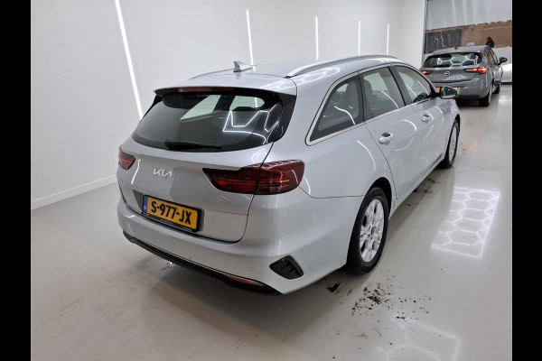 Kia Ceed Sportswagon 1.0 T-GDi 120pk DynamicLine Airco ECC Navi Cruise Control PDC VA+ Camera Full LED Carplay Lichtmetalen velgen DAB+