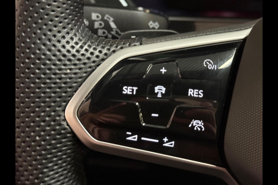 Volkswagen Tiguan 1.5 TSI R-Line Business+ | Pano | Keyless | camera | Sfeerverlichting | ACC | DAB