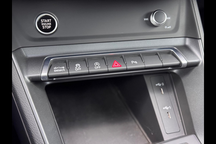 Audi Q3 Sportback 35 TFSI S Edition Pano/Matrix/Keyless/Sfeer