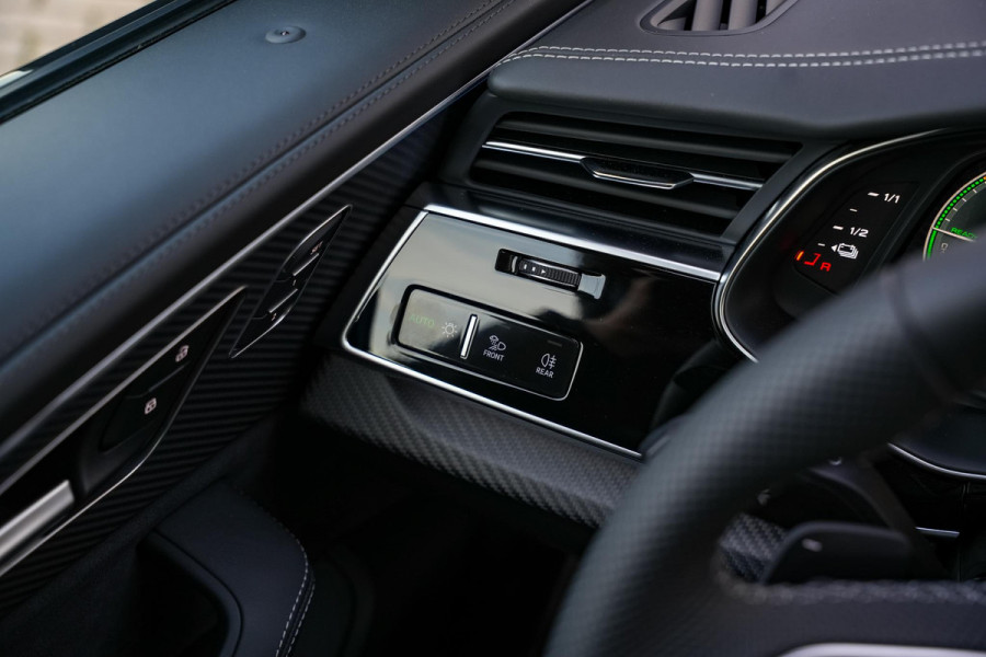 Audi Q8 60 TFSI e quattro Pro Line S Competition Panodak B&O 360 Camera Memory Carbon HUD Trekhaak