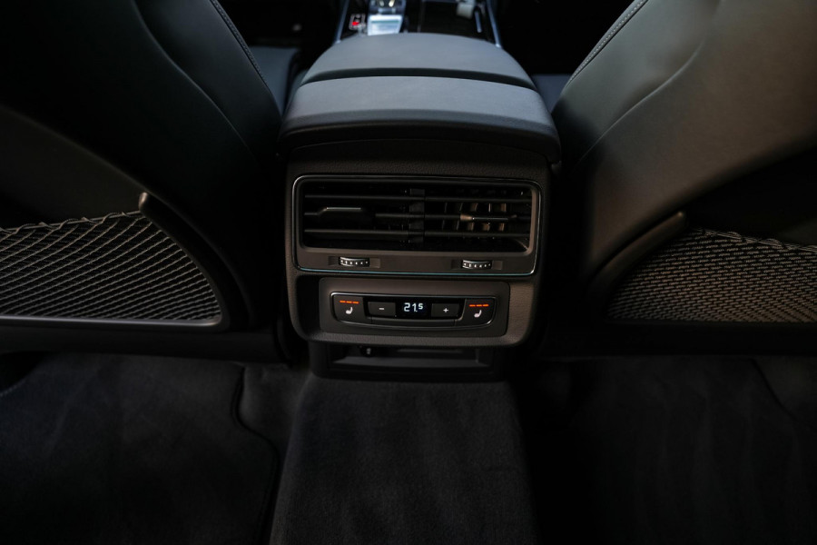 Audi Q8 60 TFSI e quattro Pro Line S Competition Panodak B&O 360 Camera Memory Carbon HUD Trekhaak