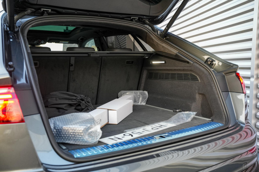 Audi Q8 60 TFSI e quattro Pro Line S Competition Panodak B&O 360 Camera Memory Carbon HUD Trekhaak