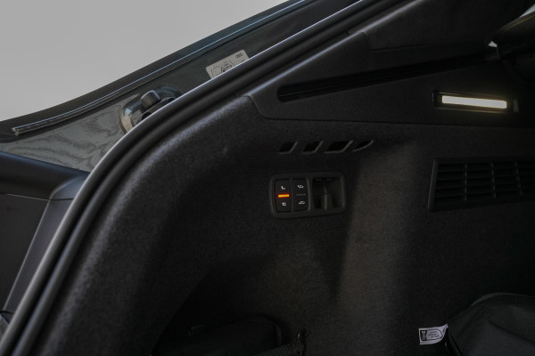 Audi Q8 60 TFSI e quattro Pro Line S Competition Panodak B&O 360 Camera Memory Carbon HUD Trekhaak