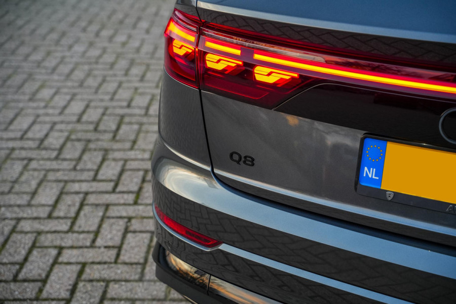 Audi Q8 60 TFSI e quattro Pro Line S Competition Panodak B&O 360 Camera Memory Carbon HUD Trekhaak