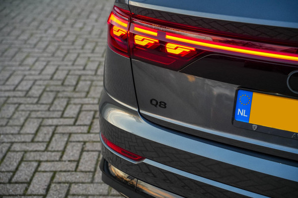 Audi Q8 60 TFSI e quattro Pro Line S Competition Panodak B&O 360 Camera Memory Carbon HUD Trekhaak