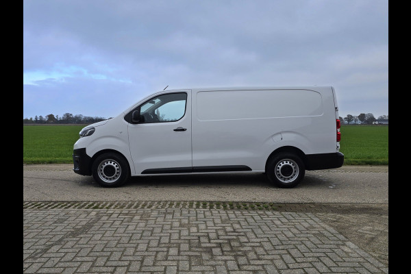 Toyota ProAce Worker 2.0 D-4D Long L3 H1 - 145 Pk - Euro 6 - ParkeerCamera - Airco - Cruise Control - AppleCarplay AndroidAuto