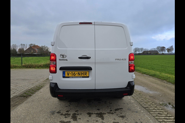 Toyota ProAce Worker 2.0 D-4D Long L3 H1 - 145 Pk - Euro 6 - ParkeerCamera - Airco - Cruise Control - AppleCarplay AndroidAuto