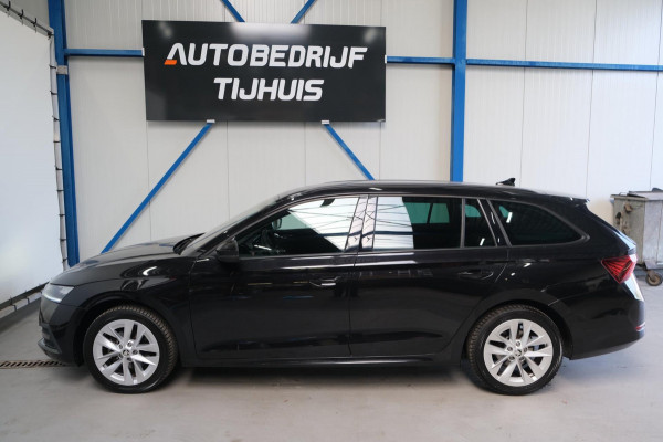 Škoda Octavia Combi 1.0 e-TSI Business Edition - N.A.P. Airco, Cruise, Navi, PDC, Camera, Trekhaak.