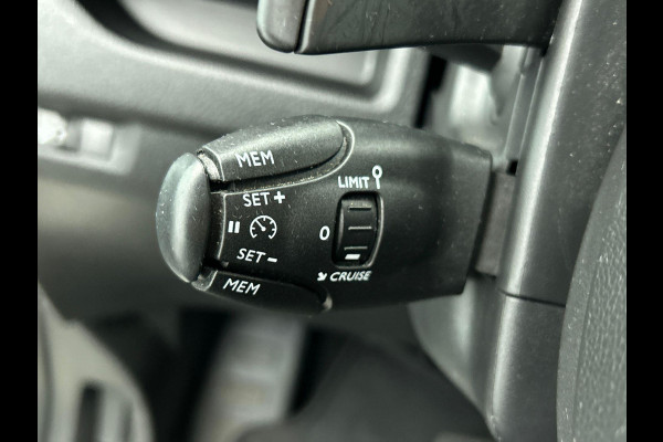 Opel Vivaro 2.0 145pk L3 Automaat Airco Cruise Navigatie Trekhaak