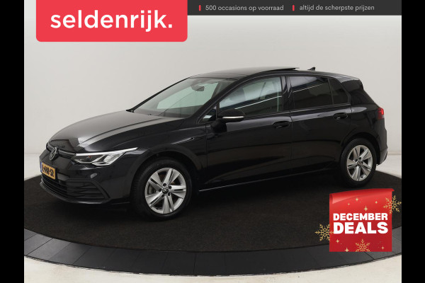 Volkswagen Golf 1.5 TSI Life Bns | Panoramadak | Adaptive Cruise | Stoelverwarming | Camera | Navigatie | Carplay | Sfeerverlichting