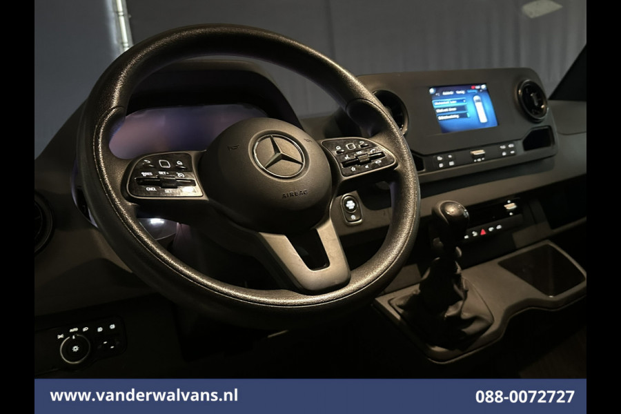 Mercedes-Benz Sprinter 317 CDI 170pk 3500kg Trekhaak L3H2 Euro6 Airco | 360 graden Camera | Navigatie | Chauffeursstoel | Cruisecontrol Apple Carplay, Android Auto, Stoelverwarming, Parkeersensoren, Bijrijdersbank