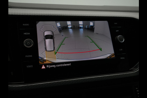 Volkswagen T-Cross 1.0 TSI 110pk DSG R-Line Navigatie Camera Stoelverwarming Acc Carplay 3