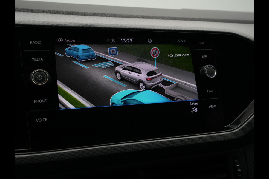 Volkswagen T-Cross 1.0 TSI 110pk DSG R-Line Navigatie Camera Stoelverwarming Acc Carplay 3