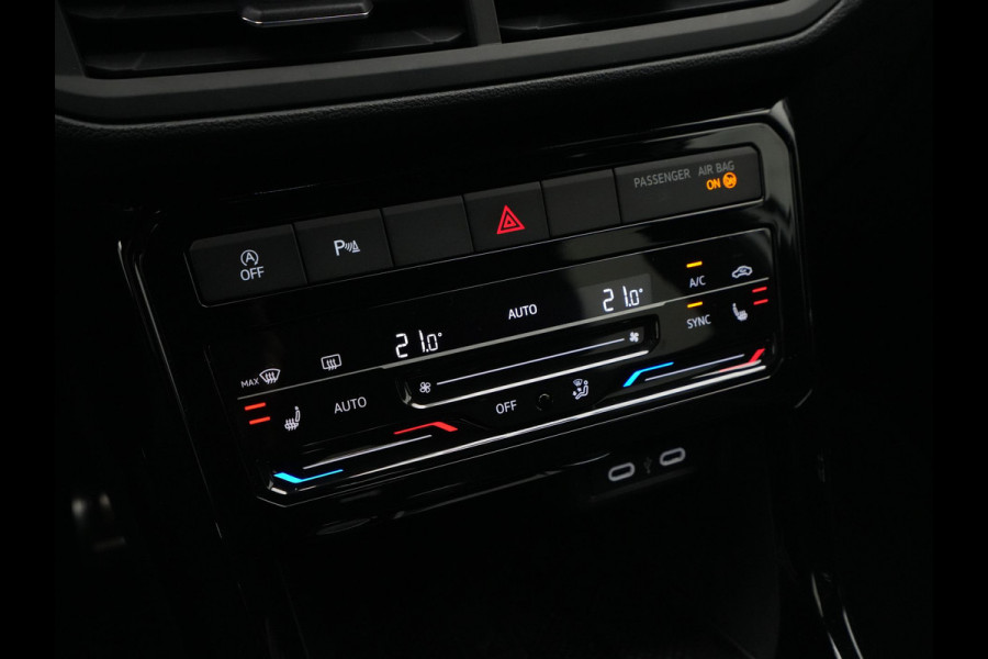 Volkswagen T-Cross 1.0 TSI 110pk DSG R-Line Navigatie Camera Stoelverwarming Acc Carplay 3