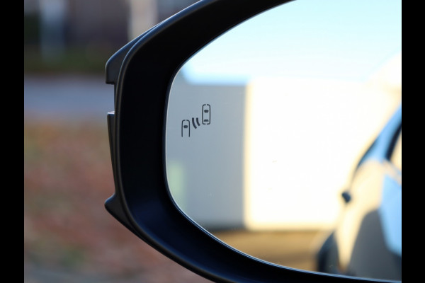 Toyota C-HR 2.0 PHEV 220 Dynamic | Nieuw! | Bi-Tone | Stoel/Stuurwielverwarm