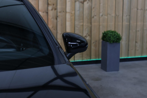 Mercedes-Benz CLA-Klasse Shooting Brake 220 AMG *Camera*Sfeerverlichting*Trekhaak*Stoelverwarming*