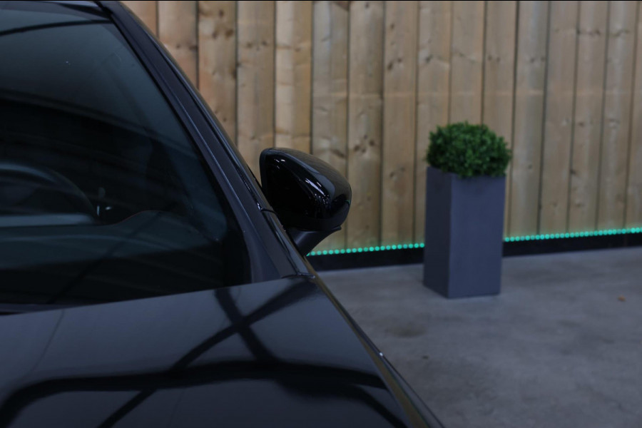 Mercedes-Benz CLA-Klasse Shooting Brake 220 AMG *Camera*Sfeerverlichting*Trekhaak*Stoelverwarming*