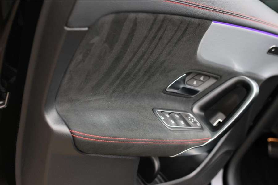 Mercedes-Benz CLA-Klasse Shooting Brake 220 AMG *Camera*Sfeerverlichting*Trekhaak*Stoelverwarming*