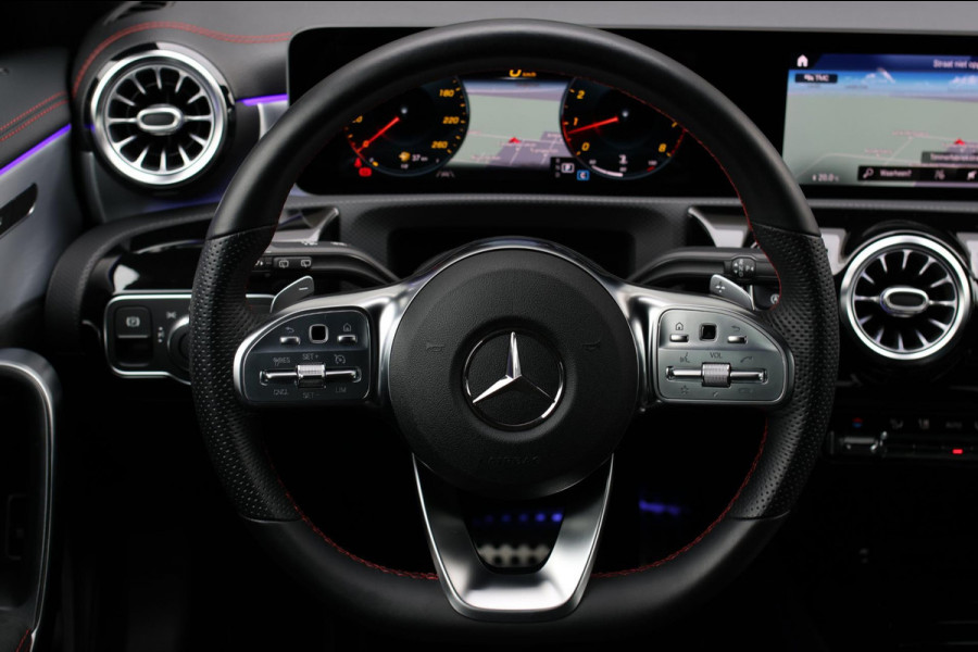 Mercedes-Benz CLA-Klasse Shooting Brake 220 AMG *Camera*Sfeerverlichting*Trekhaak*Stoelverwarming*