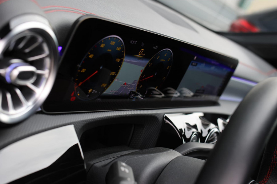 Mercedes-Benz CLA-Klasse Shooting Brake 220 AMG *Camera*Sfeerverlichting*Trekhaak*Stoelverwarming*