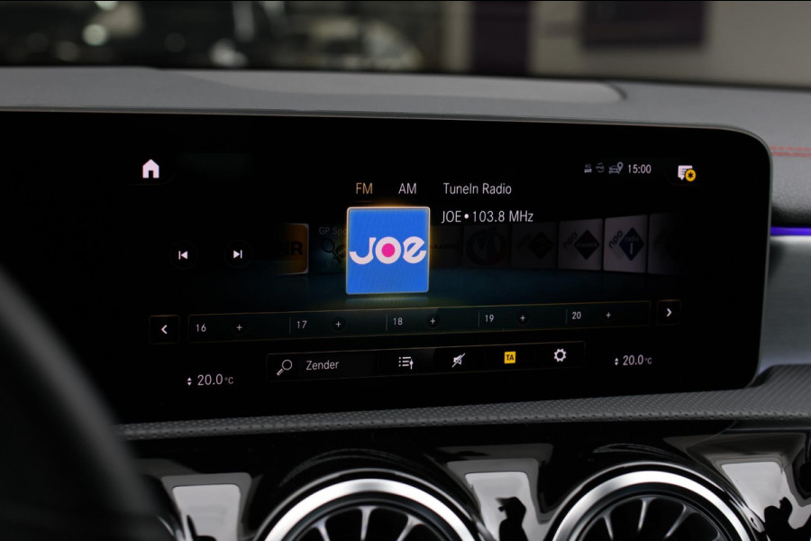 Mercedes-Benz CLA-Klasse Shooting Brake 220 AMG *Camera*Sfeerverlichting*Trekhaak*Stoelverwarming*