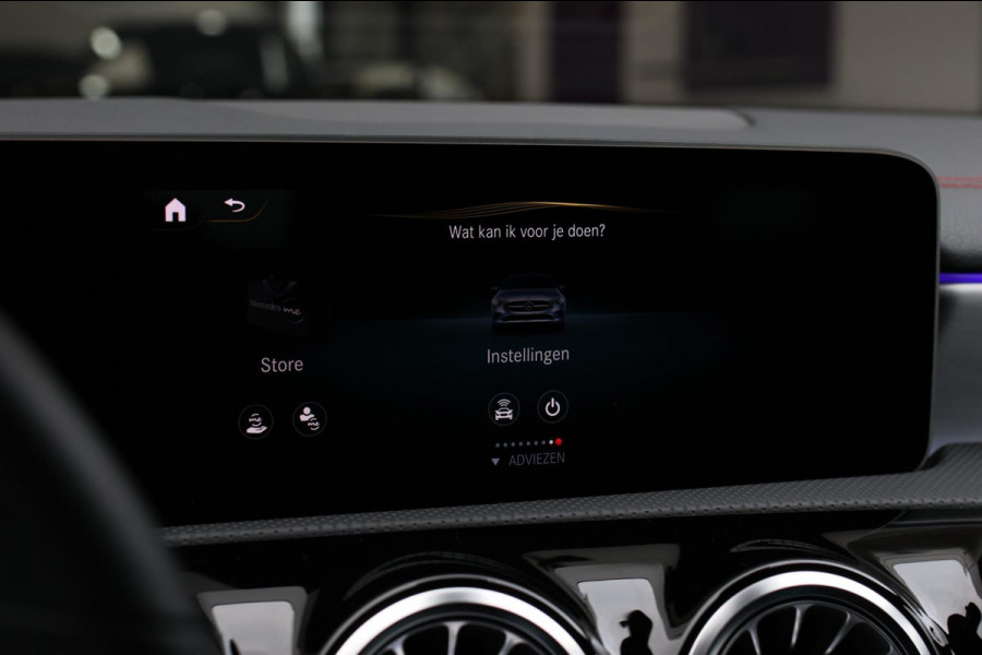 Mercedes-Benz CLA-Klasse Shooting Brake 220 AMG *Camera*Sfeerverlichting*Trekhaak*Stoelverwarming*