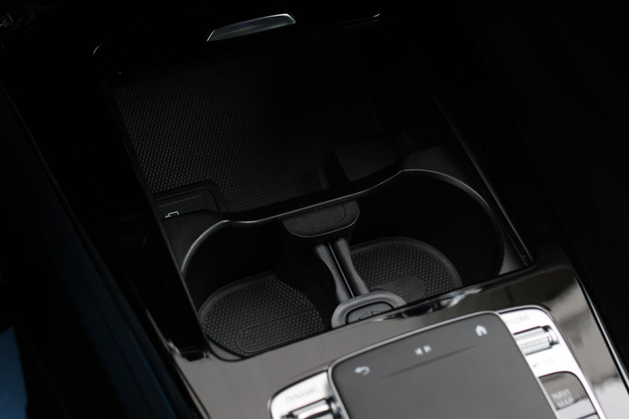 Mercedes-Benz CLA-Klasse Shooting Brake 220 AMG *Camera*Sfeerverlichting*Trekhaak*Stoelverwarming*